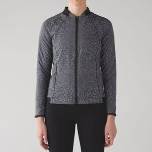 Lululemon Women’s Full Zip Hit It Jacket Frozen Fizz White Black Size 8